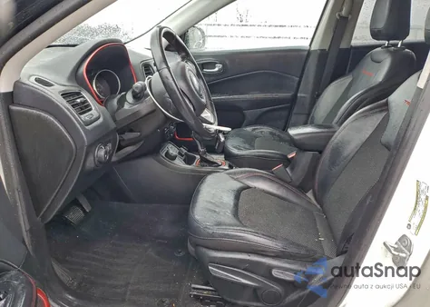 2019 Jeep Compass Trailhawk z USA, uszkodzony, nr VIN 3C4NJDDB0KT780660